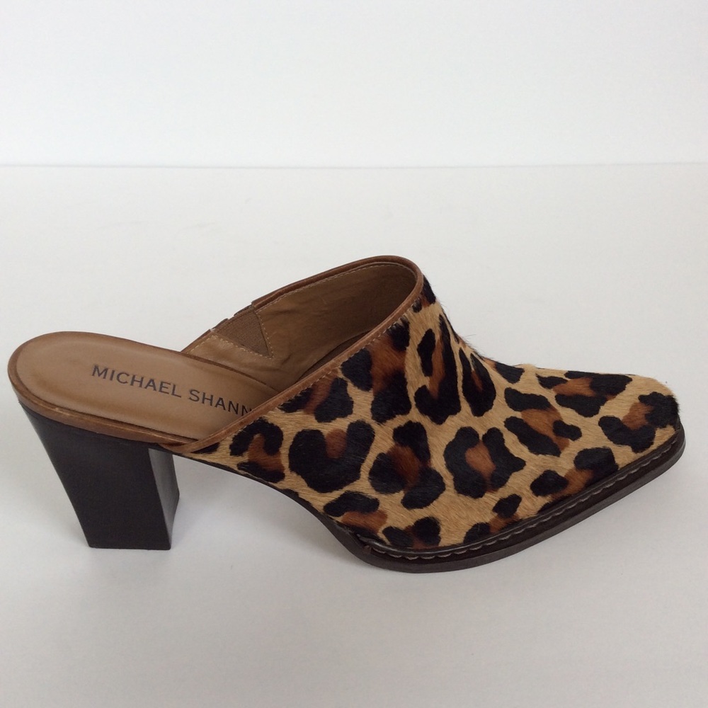 Slip on boots